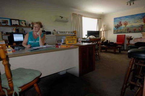 Bodywork At Anna Bay - Adwords Guide 1