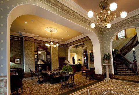 Oscar's Hotel Bar And Restaurant - Adwords Guide 8