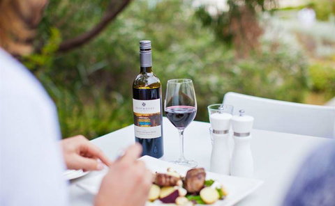 Bunkers Beach House - Adwords Guide 1