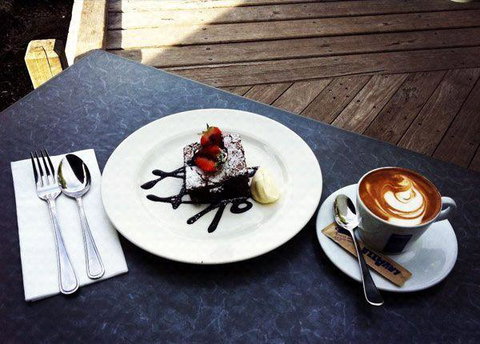 Bunkers Beach House - Adwords Guide 7