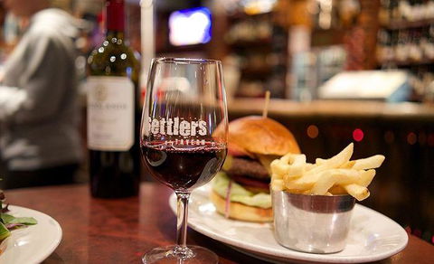 Settlers Tavern - Adwords Guide 11