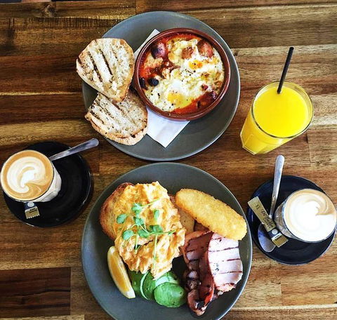The Oaks Cafe At Acorn Nursery - Adwords Guide 12