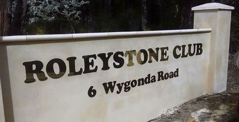 Windows On Wygonda At The Roleystone Club - Adwords Guide 3