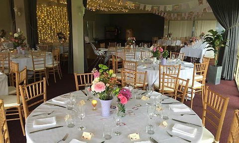 Windows On Wygonda At The Roleystone Club - Adwords Guide 40