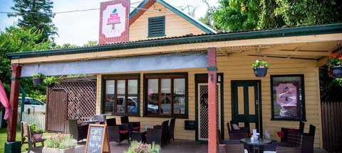 Miss Nellie's Cafe - Adwords Guide 1