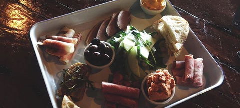 Brumby Bar & Grill - Adwords Guide 0