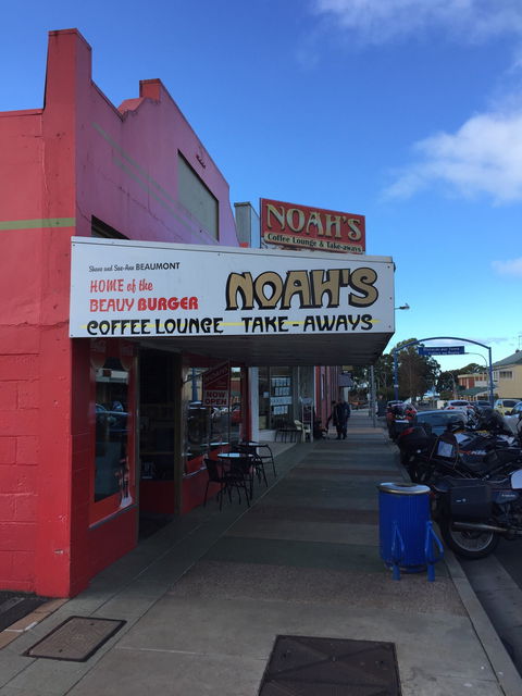 Noah's Coffee Lounge & Takeaway - Adwords Guide 4