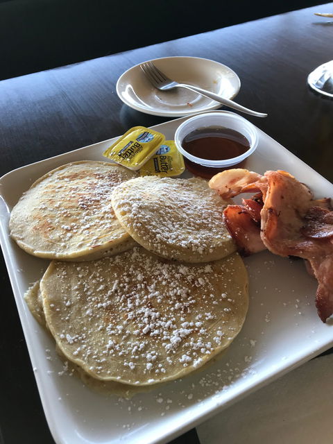 Pelican's Cafe & Restaurant - Adwords Guide 1