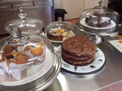 Kiosk At The Dam - Adwords Guide 0