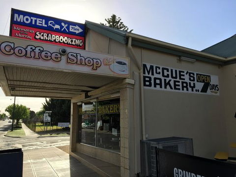 McCue's Bakery - Adwords Guide 0