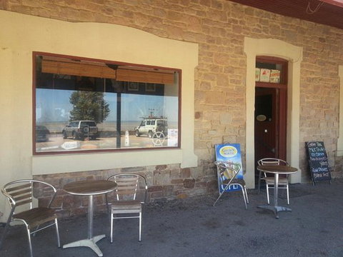 Old Pier Hotel - Adwords Guide 0