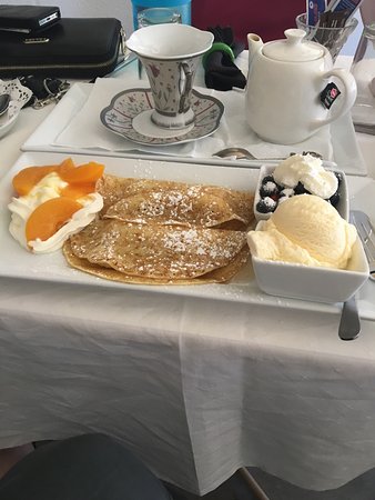 Cafe Nova and Gallery Townsville