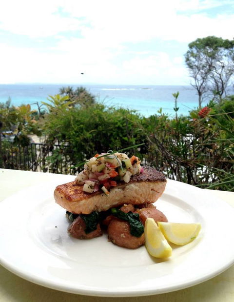 Manta Ray Bistro At Stradbroke Island Beach Hotel - Adwords Guide 4