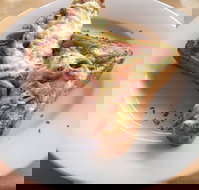 Renata's on Mapleton - Ad Words Australia