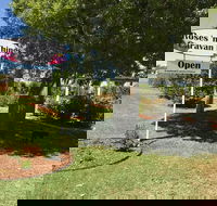 Roses 'n Things Van Park - Adwords Guide