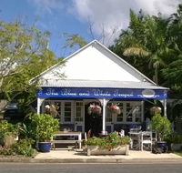 The Blue and White Teapot Cafe - Adwords Guide