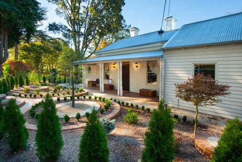 Coonara Springs Restaurant - Adwords Guide 0