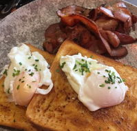 Caffeine Bistro - Adwords Guide