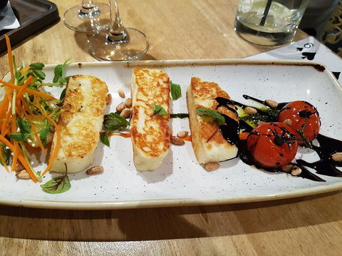 Upstairs @ Fred's - Adwords Guide 0