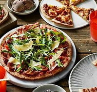 Crust Gourmet Pizza Bar Panania - Adwords Guide