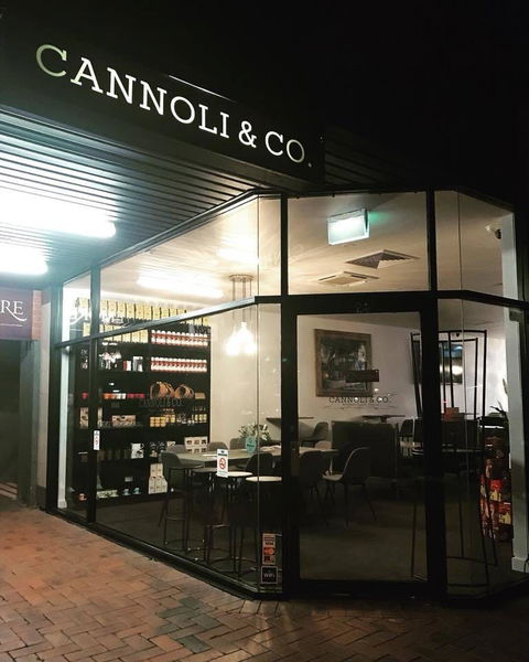 Cannoli & Co - Adwords Guide 0