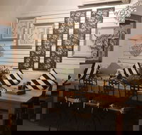 DJ's on Neill Cafe - Adwords Guide