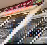 Lisa's Patisserie Cafe - Adwords Guide