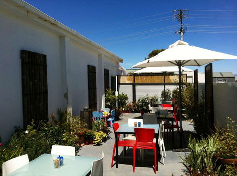 Mahalia Coffee House - Adwords Guide 0