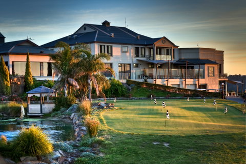 Baudins Restaurant At McCracken Country Club - Adwords Guide 0