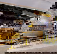 Long Neck - Perth Domestic Airport - Adwords Guide