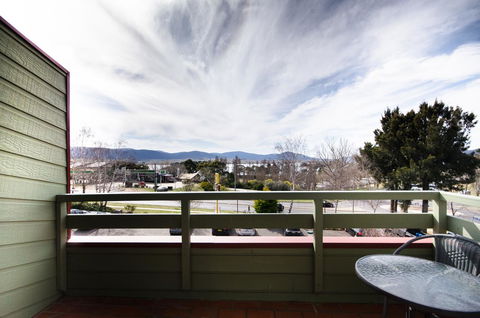 Alpine Gables - Adwords Guide 3