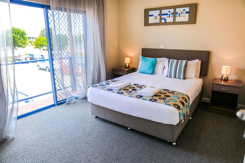 Marina Hotel - Adwords Guide 30