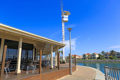 Marina Hotel - Adwords Guide 36