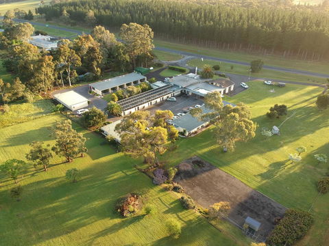 William Macintosh Motor Lodge - Adwords Guide 0