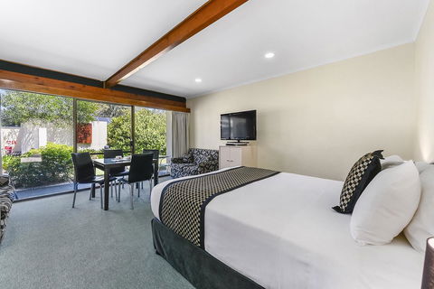 William Macintosh Motor Lodge - Adwords Guide 31