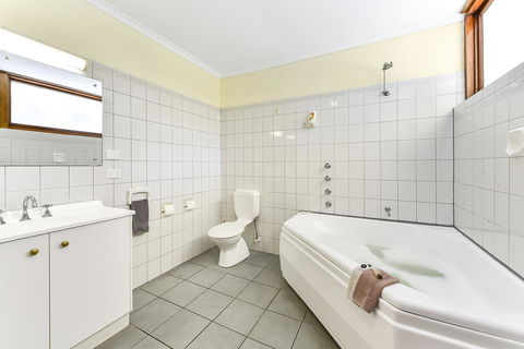 William Macintosh Motor Lodge - Adwords Guide 35