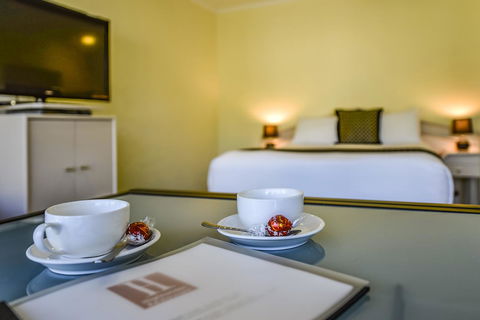 William Macintosh Motor Lodge - Adwords Guide 32