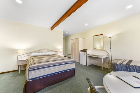 William Macintosh Motor Lodge - Adwords Guide 23