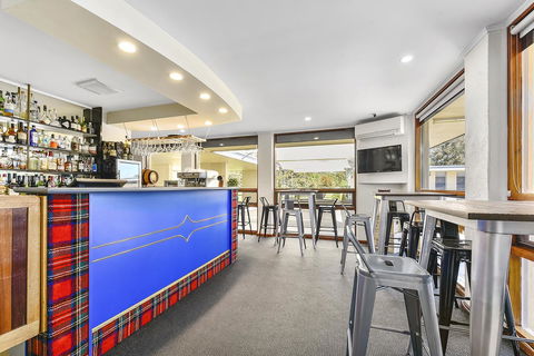 William Macintosh Motor Lodge - Adwords Guide 37