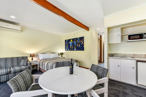William Macintosh Motor Lodge - Adwords Guide 18