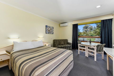 William Macintosh Motor Lodge - Adwords Guide 17