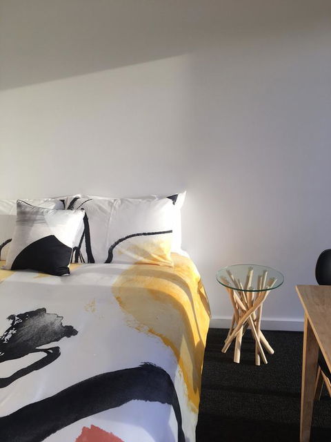 The Shark Apartments 1 - Adwords Guide 7