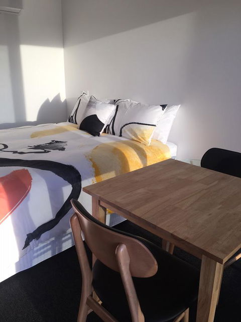 The Shark Apartments 1 - Adwords Guide 8