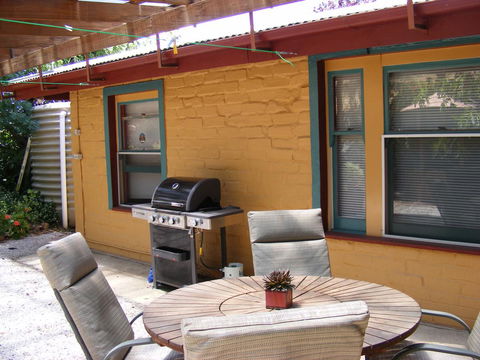 Trevalia Accommodation - Adwords Guide 9