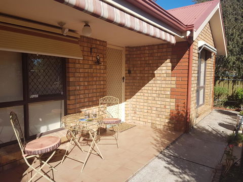Tanunda's Magpie House - Adwords Guide 25