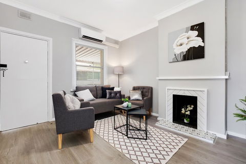 Cute And Cosy - Events, Workers, Getaways - Adwords Guide 6