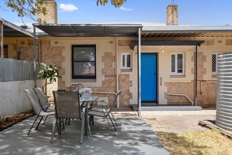 Cute And Cosy - Events, Workers, Getaways - Adwords Guide 13