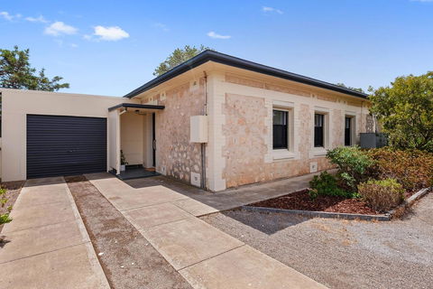 Cute And Cosy - Events, Workers, Getaways - Adwords Guide 14