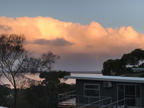 Sunrise On Falie Court - Adwords Guide 28