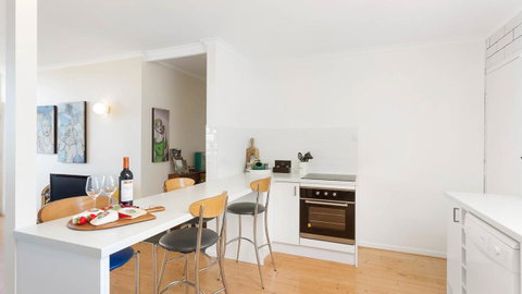 Victor Apartments - Adwords Guide 17